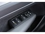 Volvo XC40 2.0 B4 Momentum Pro | ACC | Trekhaak | Standkachel | Stoel+Stuurverwarming | Verwarmbare Achterbank | Camera | BLIS