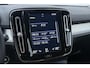 Volvo XC40 2.0 B4 Momentum Pro | ACC | Trekhaak | Standkachel | Stoel+Stuurverwarming | Verwarmbare Achterbank | Camera | BLIS