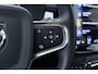 Volvo XC40 2.0 B4 Momentum Pro | ACC | Trekhaak | Standkachel | Stoel+Stuurverwarming | Verwarmbare Achterbank | Camera | BLIS
