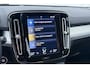 Volvo XC40 2.0 B4 Momentum Pro | ACC | Trekhaak | Standkachel | Stoel+Stuurverwarming | Verwarmbare Achterbank | Camera | BLIS