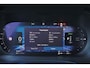 Volvo XC60 T8 Recharge AWD Ultra Black Edition - Panorama/schuifdak - IntelliSafe Assist & Surround - Harman/Kardon audio - Adaptieve LED koplampen - Parkeercamera achter - Verwarmde voorstoelen, stuur & achterbank - Parkeersensoren voor & achter - Elektr. bedienb. voorstoelen met geheugen - Head up display - Draadloze tel. lader - Extra getint glas - Inklapbare trekhaak - 21' LMV