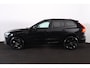 Volvo XC60 T8 Recharge AWD Ultra Black Edition - Panorama/schuifdak - IntelliSafe Assist & Surround - Harman/Kardon audio - Adaptieve LED koplampen - Parkeercamera achter - Verwarmde voorstoelen, stuur & achterbank - Parkeersensoren voor & achter - Elektr. bedienb. voorstoelen met geheugen - Head up display - Draadloze tel. lader - Extra getint glas - Inklapbare trekhaak - 21' LMV