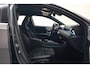 Mercedes-Benz A-klasse 180 Business Solution AMG Aut. [ Sfeerverlichting Stoelverwarming Navi Camera ]