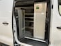 Opel Vivaro 2.0 CDTI L3H1 180 PK Automaat / Servicebus / Bott Inrichting / Euro 6 / Airco / CarPlay / Cruise Control / PDC / Navigatie / 3-Zits / 42.600 KM !!