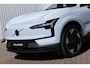 Volvo EX30 Single Motor Extended Range Plus 69 kWh Semi elektrische trekhaak | Harman/Kardon premium audio | Stoelverwarming voorzijde | Stuurwiel verwarming | Elektrisch bedienbare achterklep