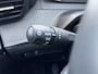 Peugeot 2008 100pk Allure | AppleCarPlay&Android | Climate control | Cruise control | 17'' LM velgen
