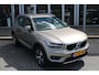 Volvo XC40 T2 130PK Automaat Business Pro | Pilot Assist | El. Achterklep | AppleCarplay | Verw. Stoelen & Stuurwiel | DAB |