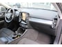 Volvo XC40 T2 130PK Automaat Business Pro | Pilot Assist | El. Achterklep | AppleCarplay | Verw. Stoelen & Stuurwiel | DAB |