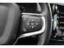Volvo XC40 T2 130PK Automaat Business Pro | Pilot Assist | El. Achterklep | AppleCarplay | Verw. Stoelen & Stuurwiel | DAB |