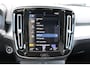 Volvo XC40 T2 130PK Automaat Business Pro | Pilot Assist | El. Achterklep | AppleCarplay | Verw. Stoelen & Stuurwiel | DAB |