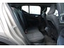 Volvo XC40 T2 130PK Automaat Business Pro | Pilot Assist | El. Achterklep | AppleCarplay | Verw. Stoelen & Stuurwiel | DAB |
