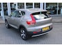 Volvo XC40 T2 130PK Automaat Business Pro | Pilot Assist | El. Achterklep | AppleCarplay | Verw. Stoelen & Stuurwiel | DAB |