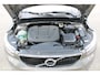 Volvo XC40 T2 130PK Automaat Business Pro | Pilot Assist | El. Achterklep | AppleCarplay | Verw. Stoelen & Stuurwiel | DAB |
