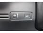 Volvo XC40 T2 130PK Automaat Business Pro | Pilot Assist | El. Achterklep | AppleCarplay | Verw. Stoelen & Stuurwiel | DAB |