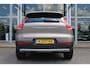 Volvo XC40 T2 130PK Automaat Business Pro | Pilot Assist | El. Achterklep | AppleCarplay | Verw. Stoelen & Stuurwiel | DAB |
