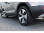 Volvo XC40 T2 130PK Automaat Business Pro | Pilot Assist | El. Achterklep | AppleCarplay | Verw. Stoelen & Stuurwiel | DAB |