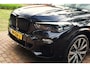 BMW X5 XDrive40i High Executive Aut. | M-Pakket | Sky-Lounge | CraftedClarity | 4-Wielbesturing | Massage | xOffroad Pack | H & K