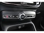 Volvo XC40 T2 130pk Business Pro | Verw. Voorstoelen & Stuurwiel | Camera + PDC | DAB | BLIS | Keyless |