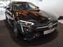 Mercedes-Benz C-klasse 300e Business Solution AMG | Panoramaschuifdak | Nightpakket | Digital Light | 19" LM velgen | Dodehoekassistent | 360° camera | Stoelverwarming | Sfeerverlichting |