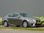 Lexus IS 300h Luxury | LEER | Alle opties | Dealer-Oh |