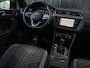 Volkswagen Tiguan 1.5 TSI R-Line Business | Panoramadak | NL auto | Harman/Kardon | Camera | Elektrische trekhaak | Adaptieve cruise control | Sfeerverlichting | Stoel- en stuur verwarming |
