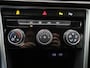 Volkswagen T-Roc 1.0 TSI Life 110 PK| Origineel Nederlands | Apple Carplay | Android Auto | Airco | Parkeersensoren | Buitenspiegels Elektrisch Inklapbaar | LED Koplampen | Digitale Cockpit | 16 Inch Velgen