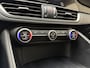 Alfa Romeo Giulia 2.0T B-Tech, 200Pk, 2019, 1ste eigenaar, Ragazzon, KW onderstel, Volledig leder, BTW auto, Schakel flippers, Parkeersensensoren,