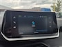 Peugeot e-2008 EV Allure 50 kWh Camera | LED | Keyless | Full map navigatie | Parkeersensoren | Carplay/android auto |