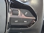 Peugeot e-2008 EV GT 50 kWh SOH 91,38% | Panoramadak | Camera | LED | Parkeersensoren | Full map navigatie | Carplay/android auto |