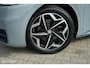 Volkswagen ID.3 First Plus 58 kWh | ACC | Stoel en stuurwielverwarming | Camera | Matrix LED | DAB+ | Moonstone grey | Full map nav | Virtual
