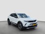 Opel Mokka-e Business Elegance 50-kWh 11kw bl. Camera | Keyless | Adaptive Cruise control | Extra getint glas | Parkeersensoren | Full map navigatie | Carplay/android auto |