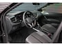 Volkswagen Polo 1.0 TSI R-Line OPTIONS / FULL BLACK / VERLAGINGSVEREN / APPLE CARPLAY / LED KOPLAMPEN / DIGITAL DASCH /MAXTON PACK