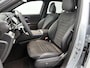 Mercedes-Benz GLC 300e 4MATIC Business Solution AMG | Advanced plus | Nightpakket | Parkeerpakket met achteruitcamera | Trekhaak | Panoramaschuifdak | Middenconsole metaalstructuur | 20 inch vijfspaaks lichtmetalen AMG-velgen |