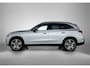Mercedes-Benz GLC 300e 4MATIC Business Solution AMG | Advanced plus | Nightpakket | Parkeerpakket met achteruitcamera | Trekhaak | Panoramaschuifdak | Middenconsole metaalstructuur | 20 inch vijfspaaks lichtmetalen AMG-velgen |