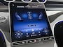 Mercedes-Benz GLC 300e 4MATIC Business Solution AMG | Advanced plus | Nightpakket | Parkeerpakket met achteruitcamera | Trekhaak | Panoramaschuifdak | Middenconsole metaalstructuur | 20 inch vijfspaaks lichtmetalen AMG-velgen |