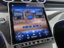 Mercedes-Benz GLC 300e 4MATIC Business Solution AMG | Advanced plus | Nightpakket | Parkeerpakket met achteruitcamera | Trekhaak | Panoramaschuifdak | Middenconsole metaalstructuur | 20 inch vijfspaaks lichtmetalen AMG-velgen |