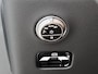 Mercedes-Benz GLC 300e 4MATIC Business Solution AMG | Advanced plus | Nightpakket | Parkeerpakket met achteruitcamera | Trekhaak | Panoramaschuifdak | Treeplanken in aluminiumlook | 20 inch vijfspaaks lichtmetalen AMG-velgen | Warmtewerend, donkergetint glas | URBAN GUARD plus |