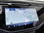 Mercedes-Benz E-klasse 300 e Business Solution AMG | Premium pakket | Lederpakket | Winterpakket | Nightpakket | Trekhaak | Panoramaschuifdak | 360° camera | Burmester® 4D surround sound system | GUARD 360° | 20-inch Multispaak AMG velgen |