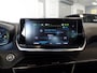Peugeot e-2008 EV Active Pack 50 kWh 136pk, SOH, 92%, Apple Carplay, Clima controle, Cruise controle, Elek ramen V/A, Pdc achter, Xenon verlichting, Lm velgen 16'', Nederlandse auto, Uniek 39.000km!! Bovag afleverpakket 695,-