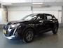 Peugeot e-2008 EV Active Pack 50 kWh 136pk, SOH, 92%, Apple Carplay, Clima controle, Cruise controle, Elek ramen V/A, Pdc achter, Xenon verlichting, Lm velgen 16'', Nederlandse auto, Uniek 39.000km!! Bovag afleverpakket 695,-