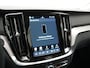 Volvo V60 T6 AWD Plus Dark PHEV 350pk Dealer O.H. | Trekhaak Af Fabriek | Adaptive Cruise | Camera | Harman / Kardon | Lederen Sportstoelen Memory & Verwarmd | Google Assistent | Stuur Verwarmd | Keyless | Apple Carplay | DAB | Plug In Hybrid |