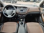 Hyundai i20 1.2 HP i-Motion | Xenon | Trekhaak | Cruise | Lane Assist | Bluetooth | PDC |