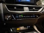 Lexus UX 300h Urban Line | BTW-Auto | Carplay | Parkeersensoren |
