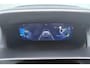 Peugeot e-2008 EV Allure Pack 50 kWh | Achteruitrijcamera | Lichtmetalen velgen | Navigatie | Apple Carplay/Android Auto |