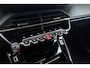Peugeot e-2008 EV GT 50 kWh SOH:91% | Panoramadak | Camera | Alcatanta lederen bekleding | Climate control | Extra getint glas | Cruise control