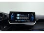Peugeot e-2008 EV GT 50 kWh SOH:91% | Panoramadak | Camera | Alcatanta lederen bekleding | Climate control | Extra getint glas | Cruise control