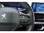 Peugeot e-2008 EV GT 50 kWh SOH:91% | Panoramadak | Camera | Alcatanta lederen bekleding | Climate control | Extra getint glas | Cruise control