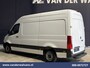 Mercedes-Benz Sprinter 317 CDI 170pk L2H2 Euro6 Airco | 360 graden Camera | Navigatie | Apple Carplay | Cruisecontrol Android Auto, Chauffeursstoel, Stoelverwarming, Parkeersensoren, Bijrijdersbank
