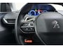 Peugeot 5008 1.6 PureTech Blue Lease Premium Automaat | Navigatie | Trekhaak | Draadloze telfoonlader | Camera | Keyless | Half lederen bekleding