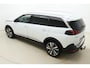 Peugeot 5008 1.6 PureTech Blue Lease Premium Automaat | Navigatie | Trekhaak | Draadloze telfoonlader | Camera | Keyless | Half lederen bekleding